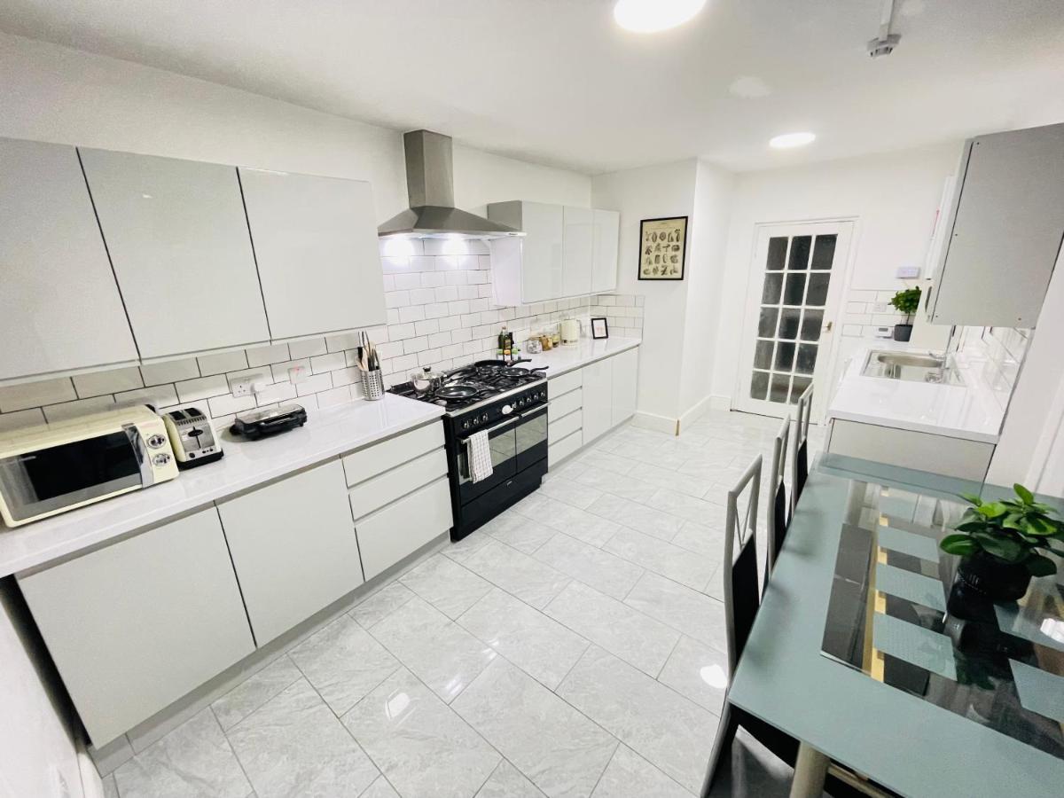 Leytonstone House - Sleepylodge London Bagian luar foto